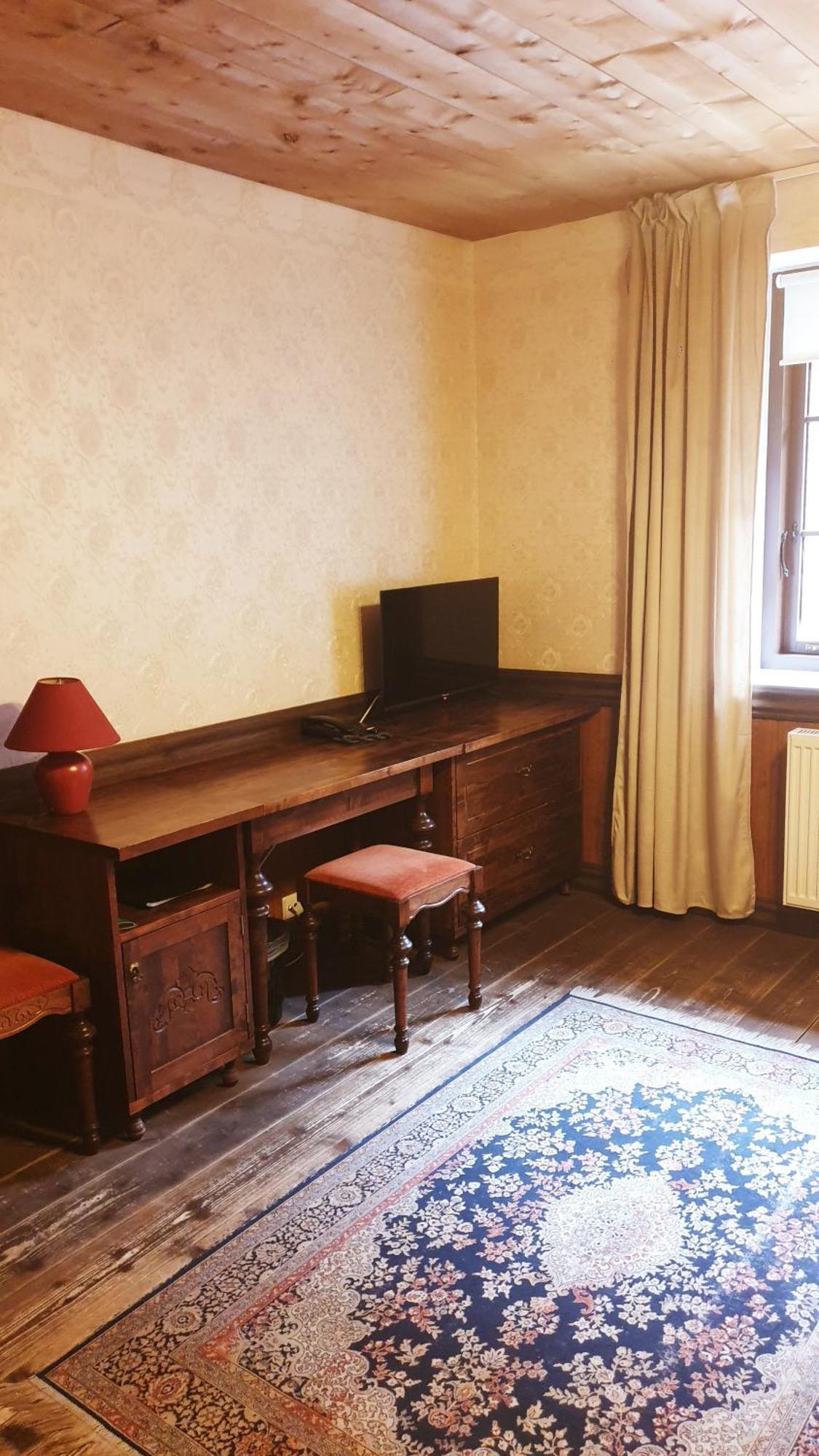 St. Peterburg Hotell Pärnu Exteriör bild
